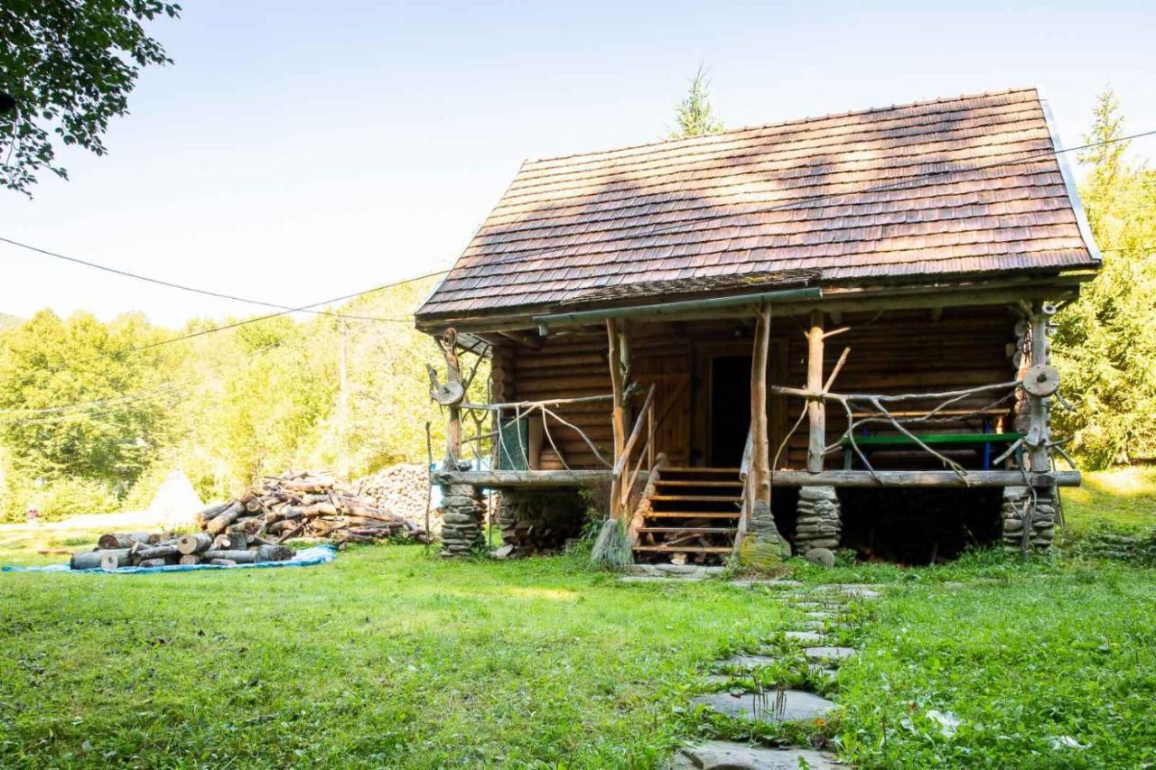 Villa Хатина Біля Потока Lumshory Exterior foto